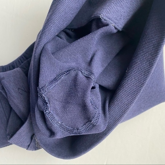 Lululemon • Navy Blue In The Flow Crop Leggings - Picture 5 of 5